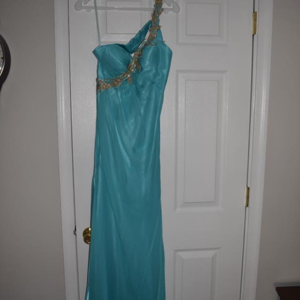 La Femme prom dress